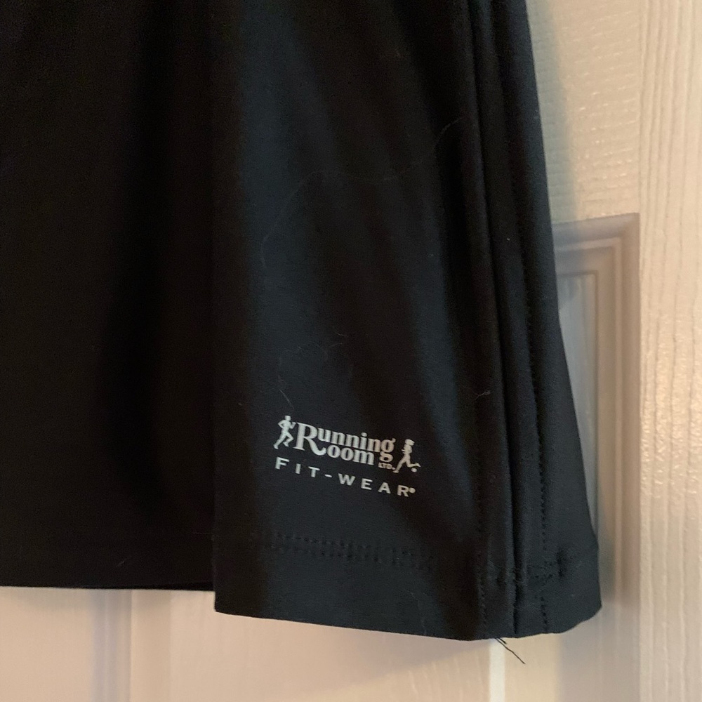 Running Room Skort - Picture 2 of 8